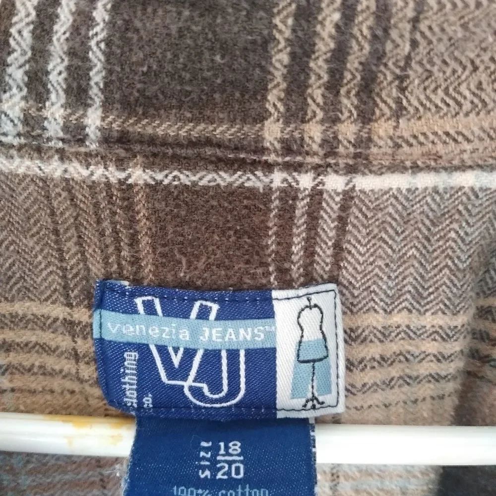 Flannel shirt  - Picture 3 of 3
